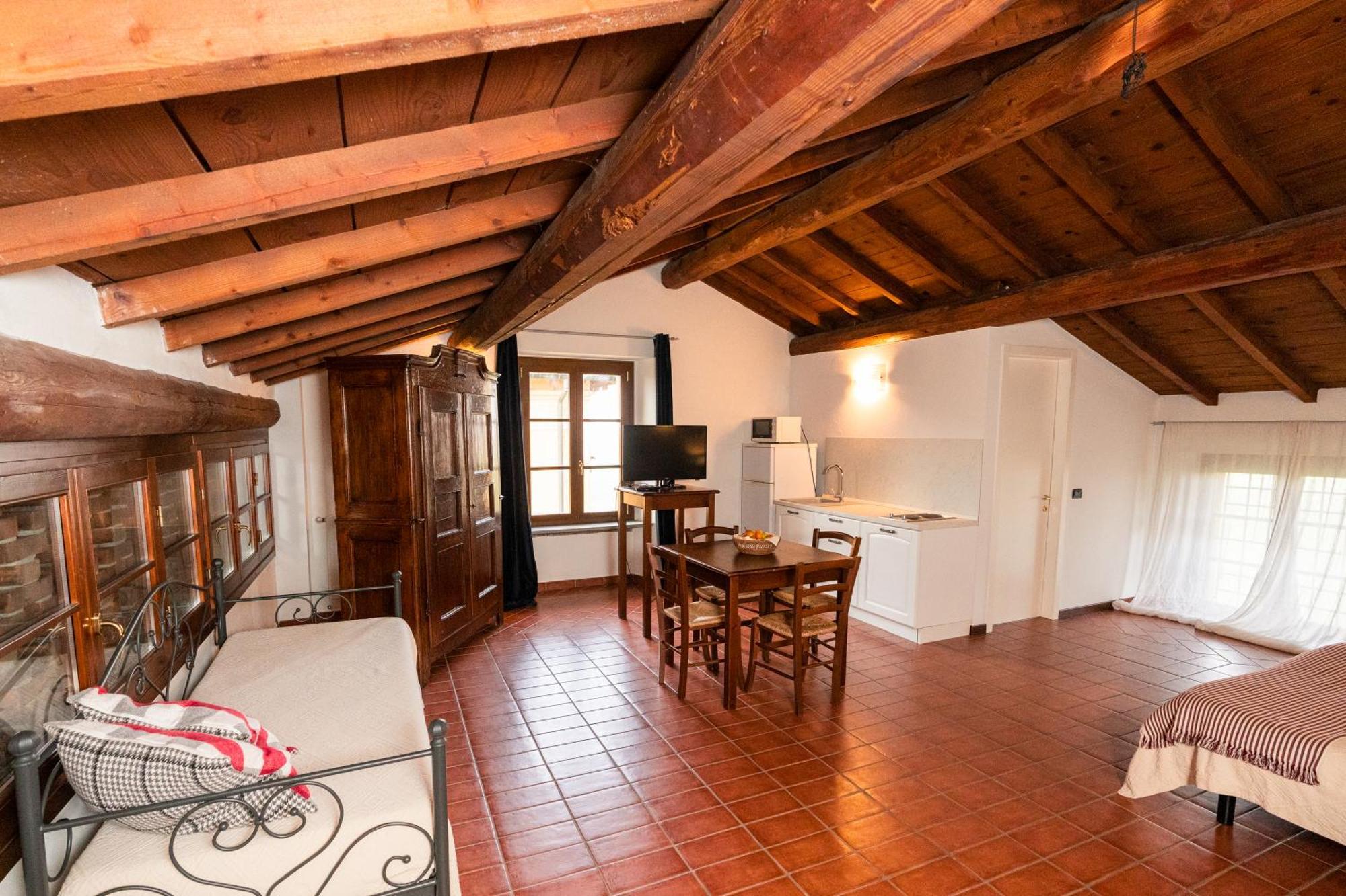 Agriturismo Bassanella Treviglio Buitenkant foto